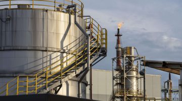environmental-pollution-industry-exterior-daylight